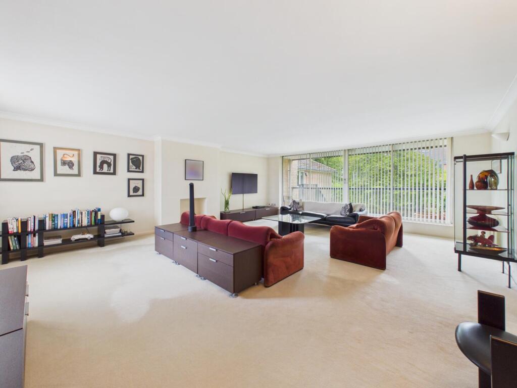 Apartment in Sheffield - View 2