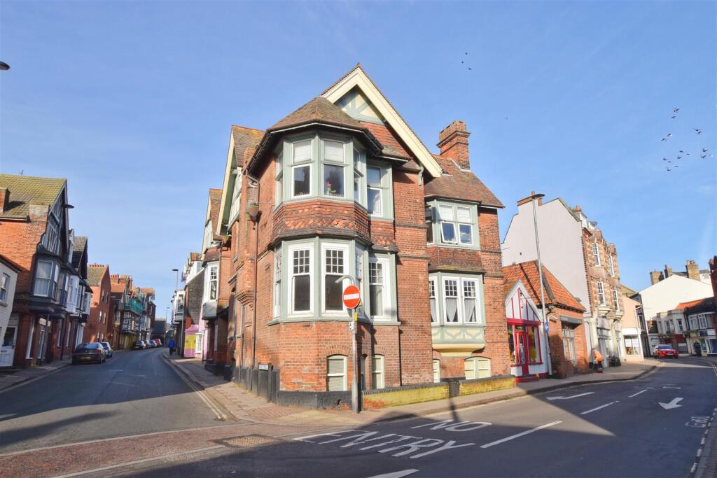 Main image of property: 2, Mount Street, Cromer
