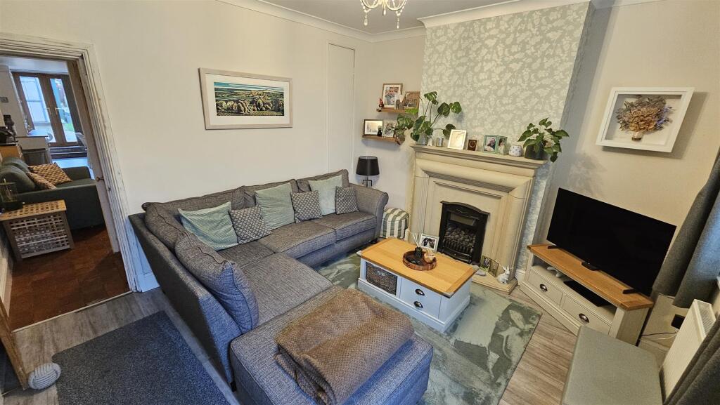 Nursery Road, Radcliffe-On-Trent, Nottingham photo 3