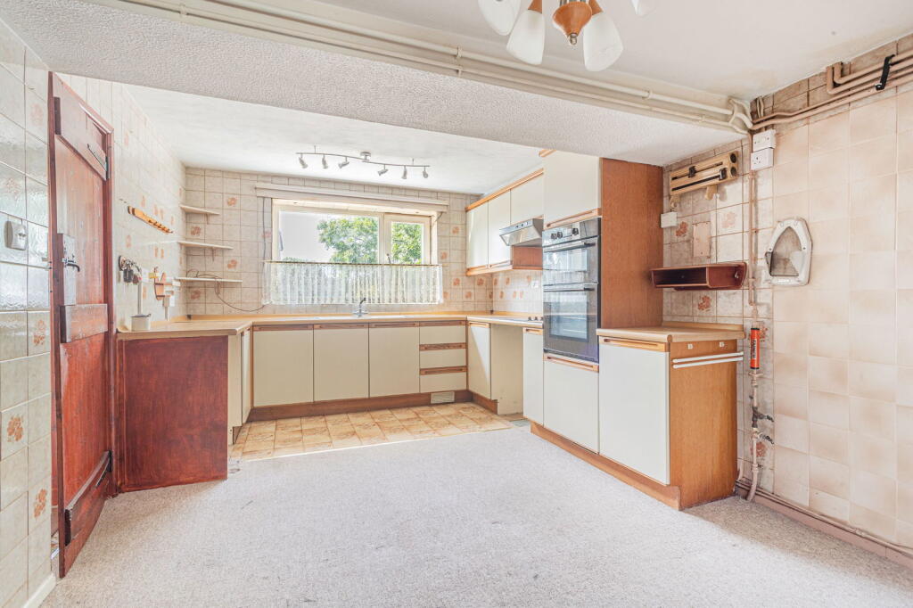 Cromhall, Wotton-under-Edge photo 2
