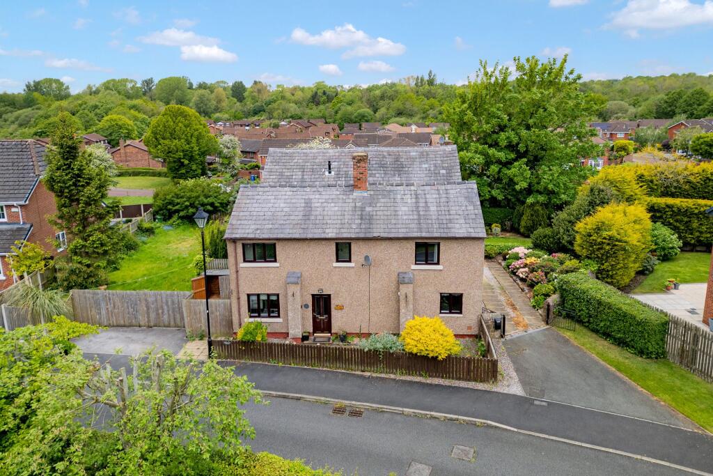 Main image of property: Eanleywood Farm Close, Norton, WA7