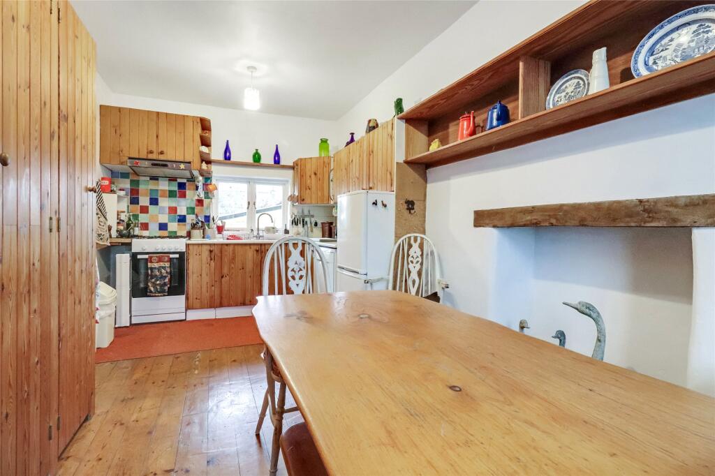East Street, South Molton, Devon, EX36 photo 3