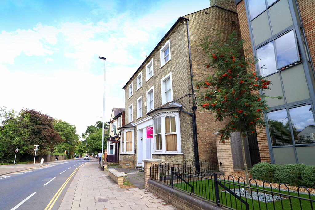 Main image of property: Room 3 33 Goldington Road, Bedford
