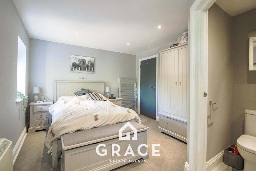 Apartment in Ipswich - More