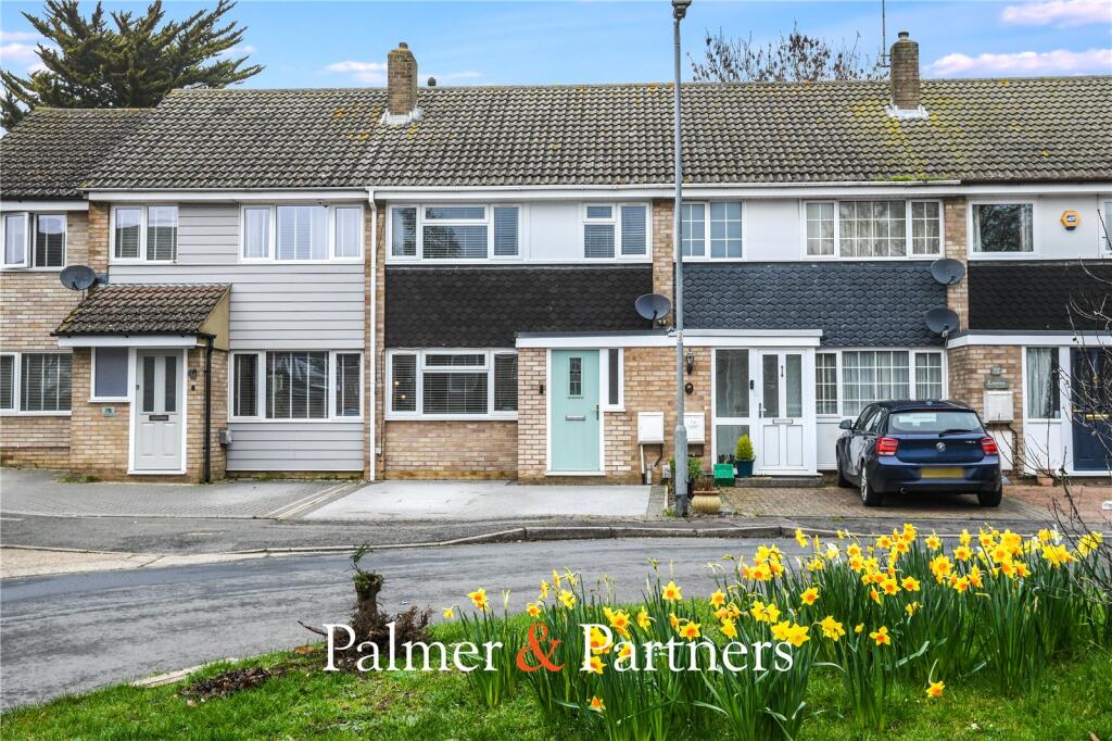 3-bed terraced on Goshawk Drive, Chelmsford, Essex, CM2, £375,000