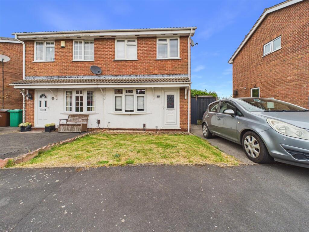 Main image of property: Hawksley Gardens, Nottingham