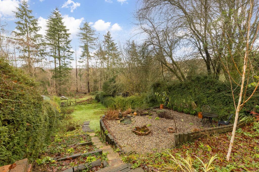 House in Redhill - View 3