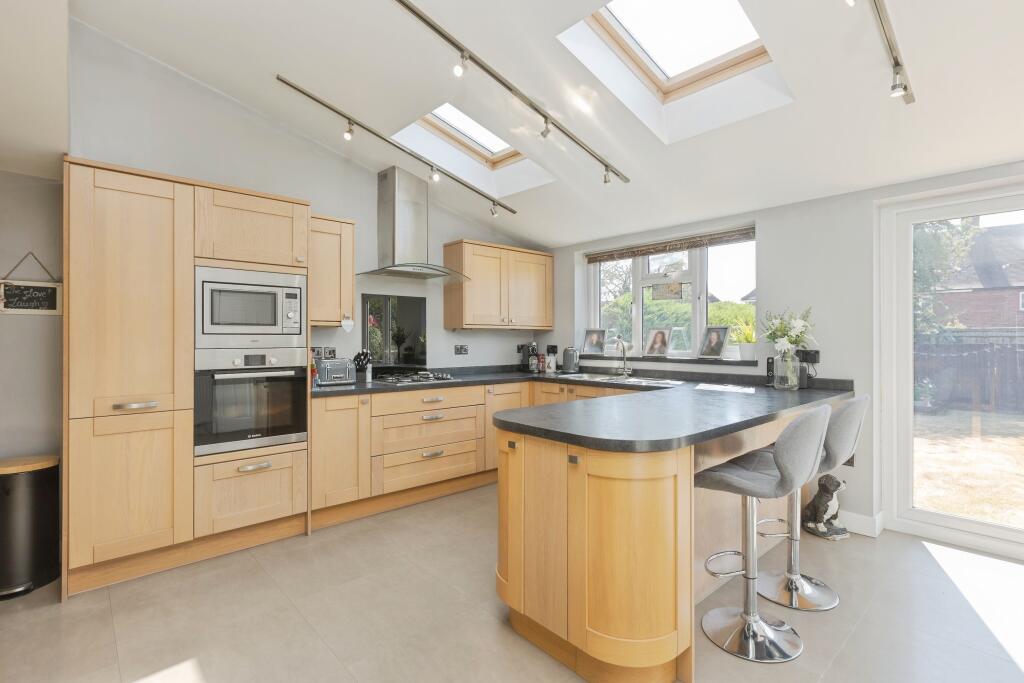 House in Tonbridge - More