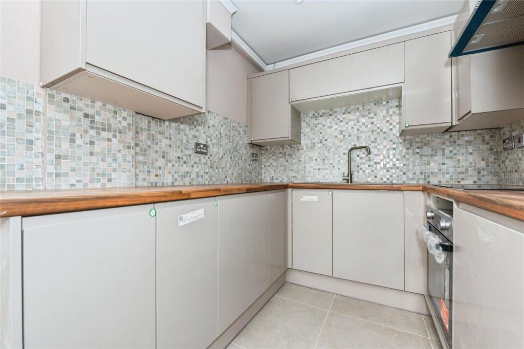 Main image of property: Swanley Centre, London Road, Kent, BR8