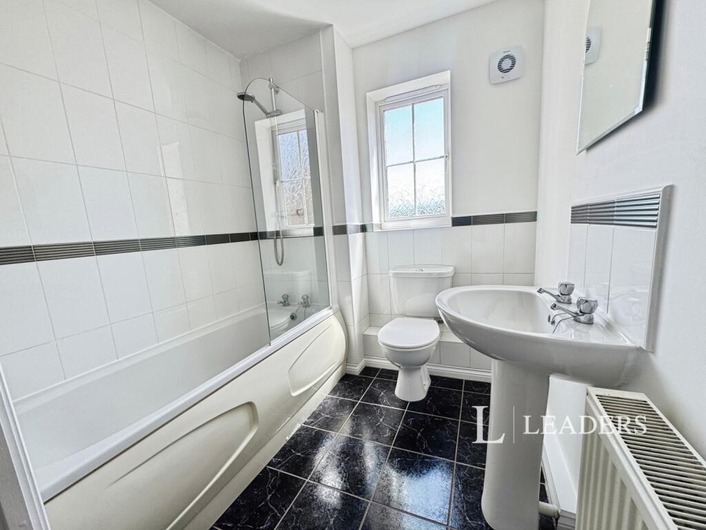 Apartment in Mansfield, Nottinghamshire - More
