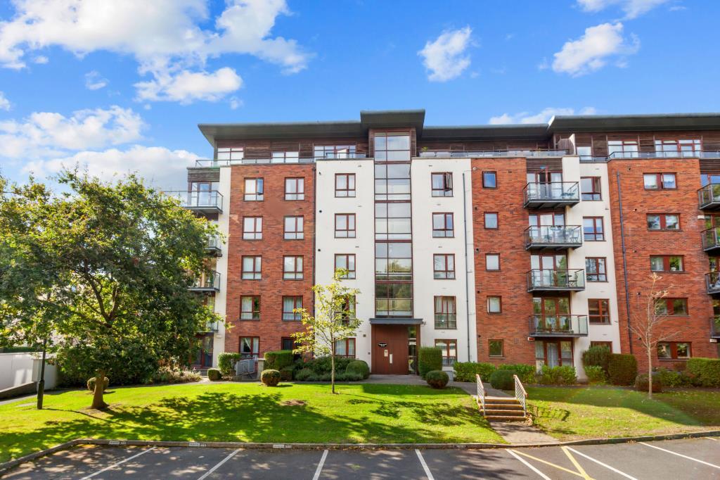 Main image of property: 37 Temple Gardens, Northwood, Santry, Dublin 9, D09 N8E2