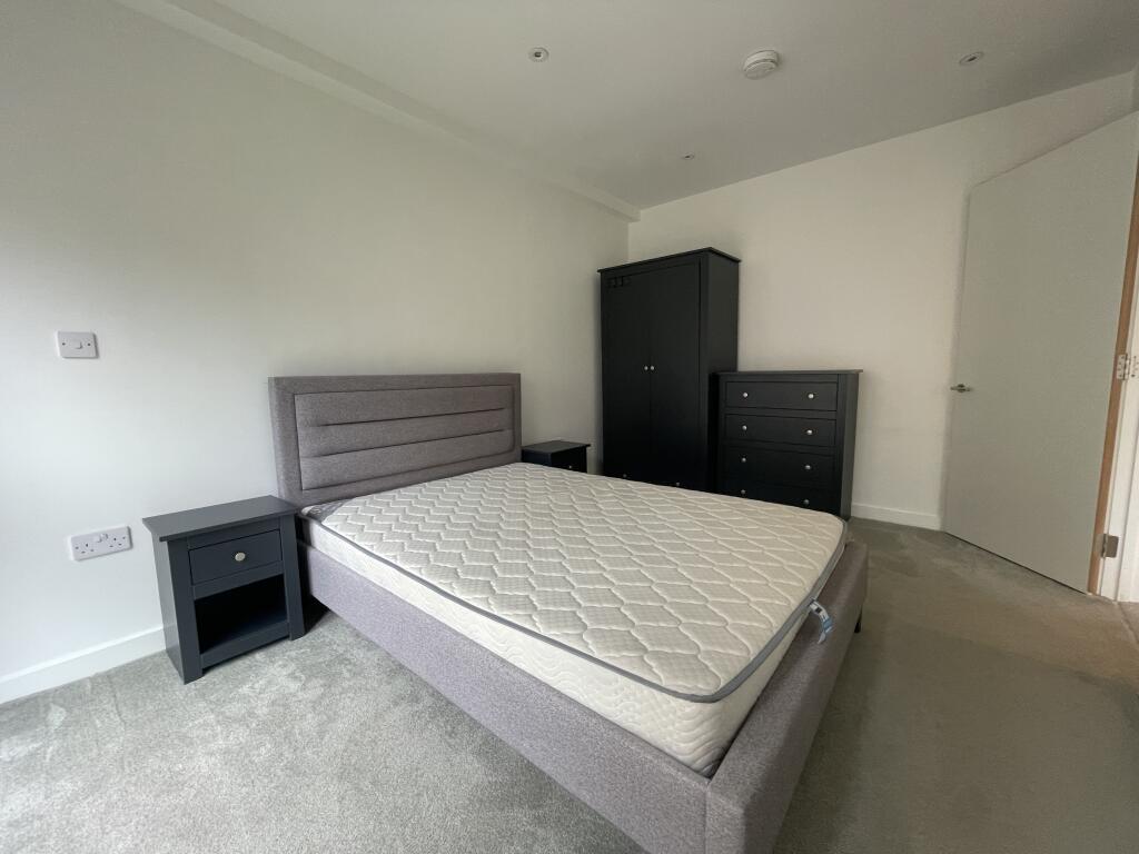 Apartment in Manchester - View 5