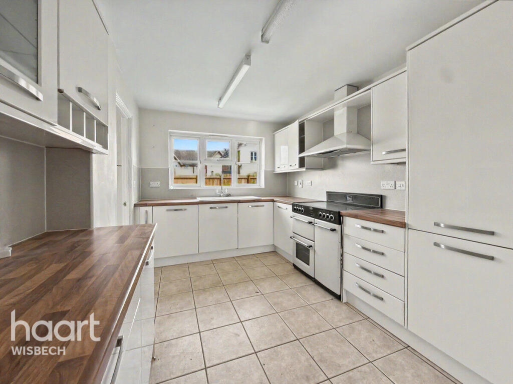 House in Peterborough - View 4