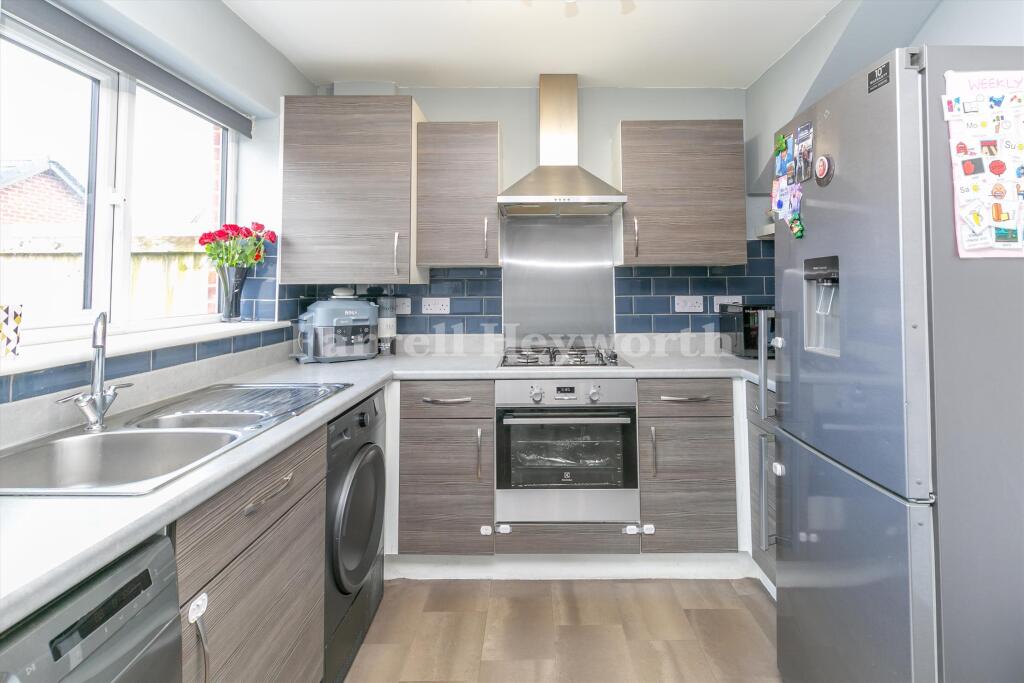 Caspian Avenue, Lightfoot Green, Preston photo 4