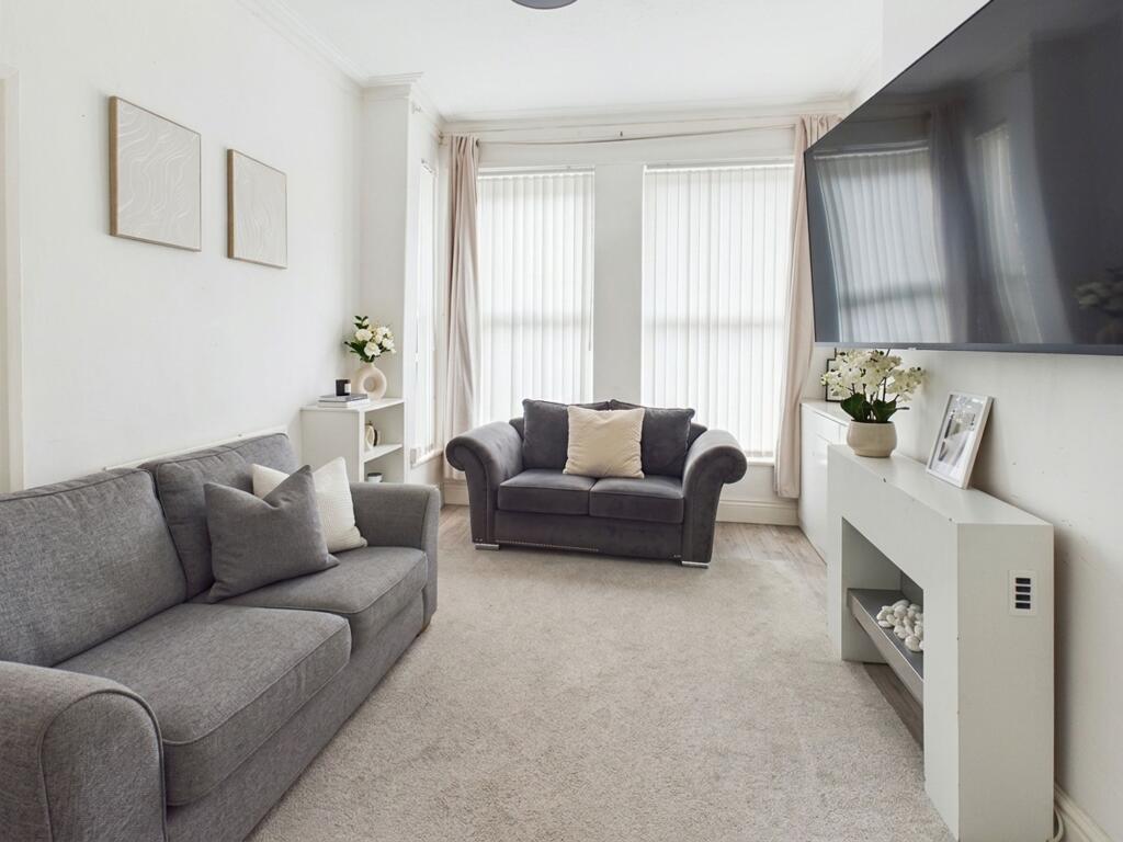 House in Sefton, Seaforth - View 2