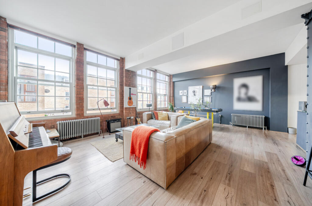 Main image of property: Green Walk, London, SE1