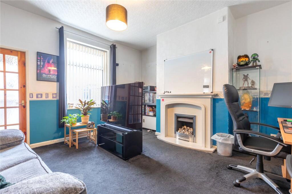 Pilsworth Road, Heywood, Greater Manchester, OL10 photo 3
