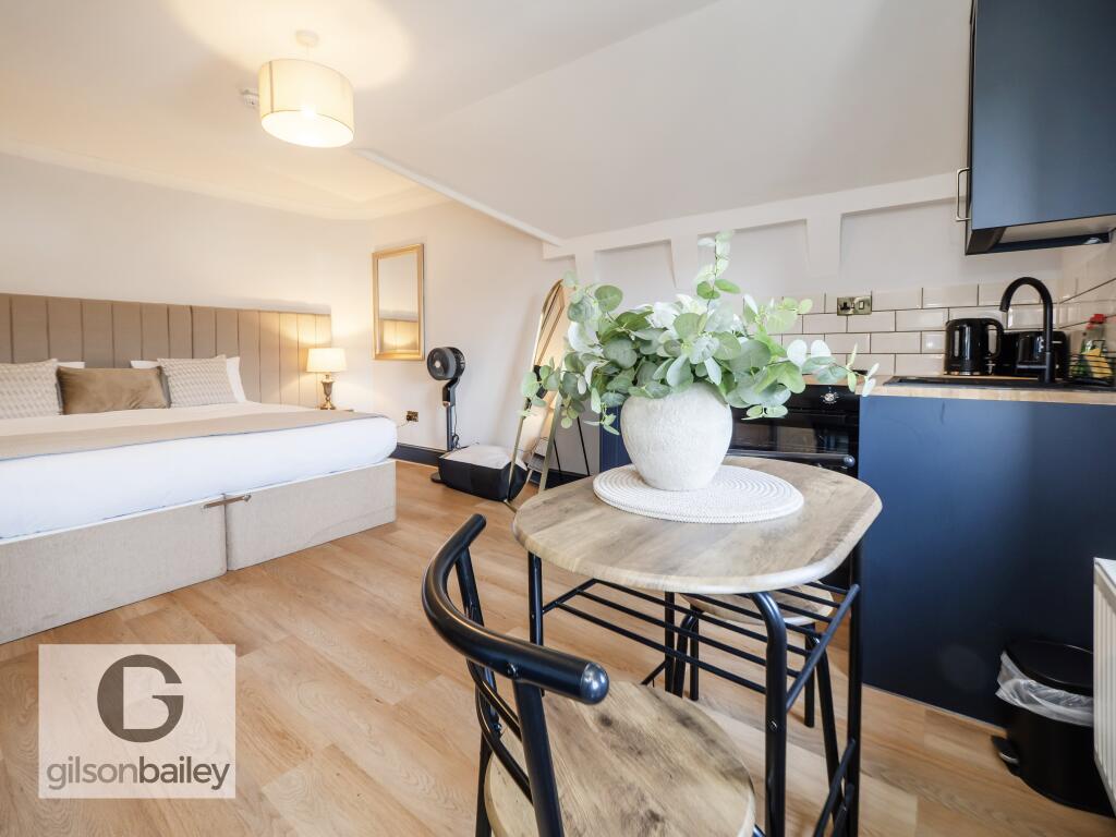 Apartment in Norwich, Norfolk - View 4