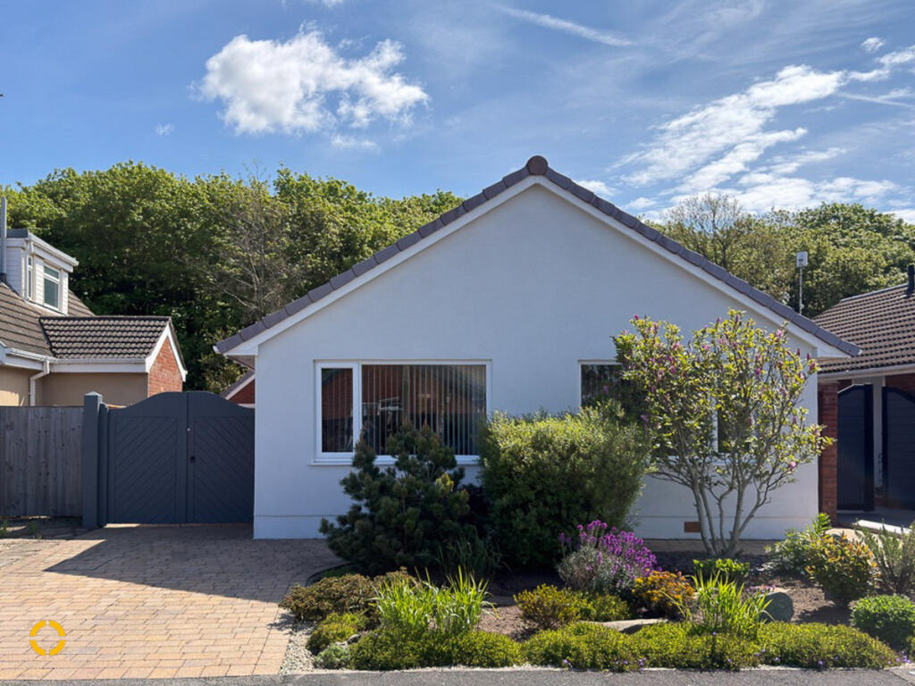 Main image of property: Oakwood Avenue, Lytham St. Annes, FY8
