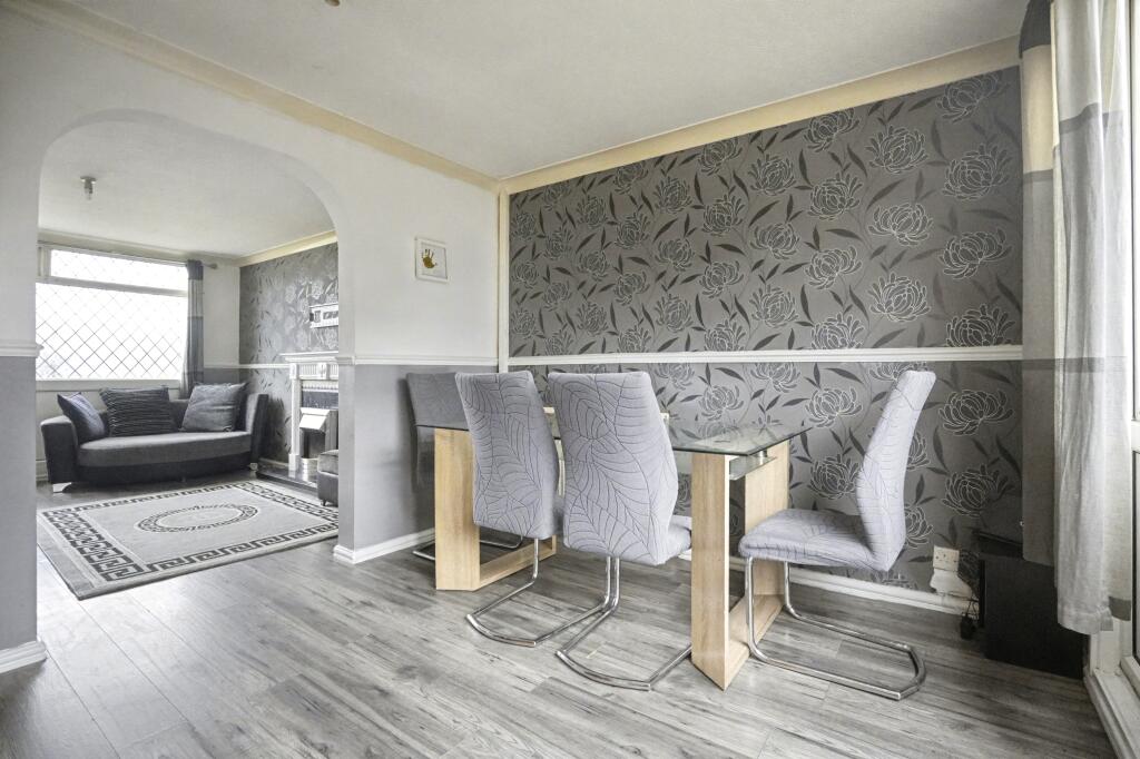 House in Leeds, West Yorkshire - View 5