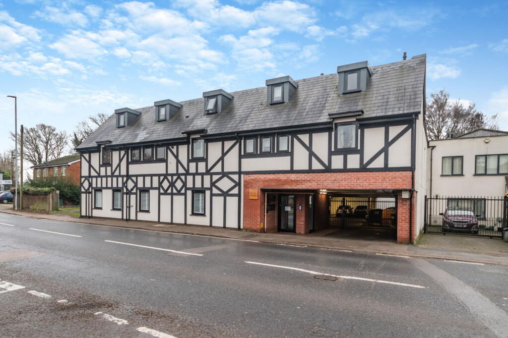 Main image of property: Uxbridge Road, Mill End, Rickmansworth, WD3 8DS