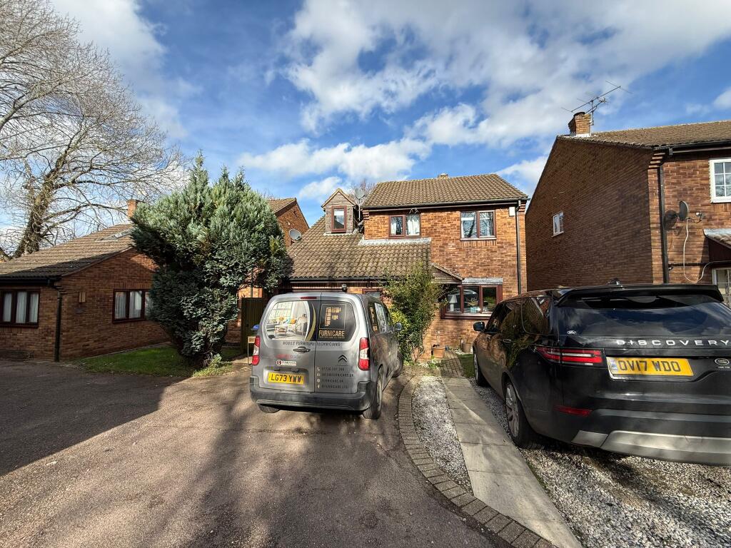 Main image of property: Blackmore, Letchworth Garden City, SG6