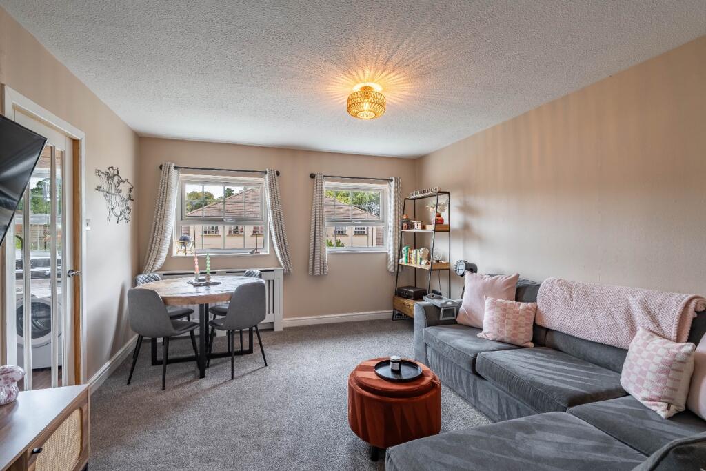 Apartment in Telford, Hadley and Leegomery - View 3