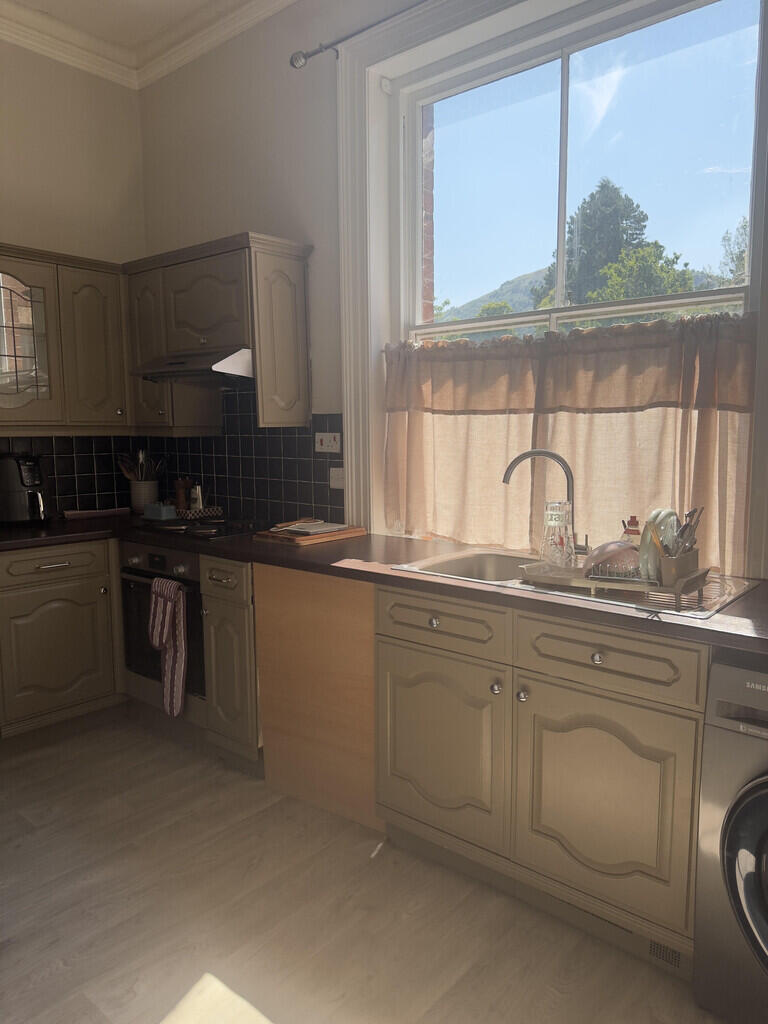 Apartment in Malvern Hills, Malvern - View 5
