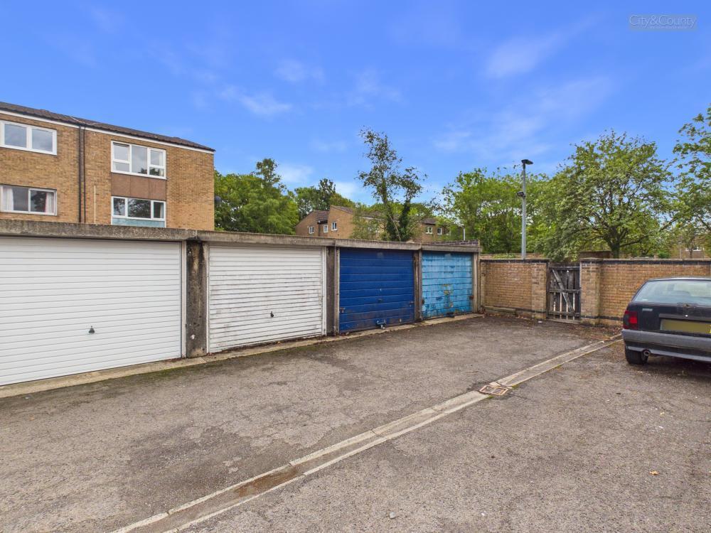 Apartment in Peterborough, South Bretton, Bretton - More