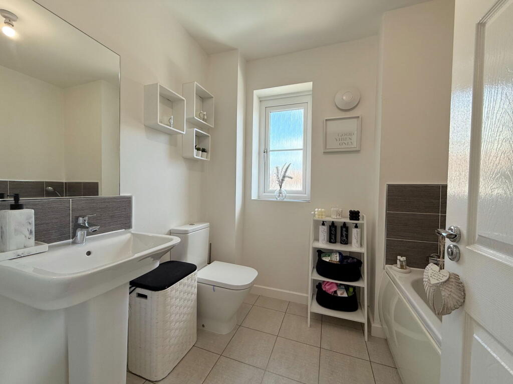 Additional image 16 of Mount Close, Cheswick Green