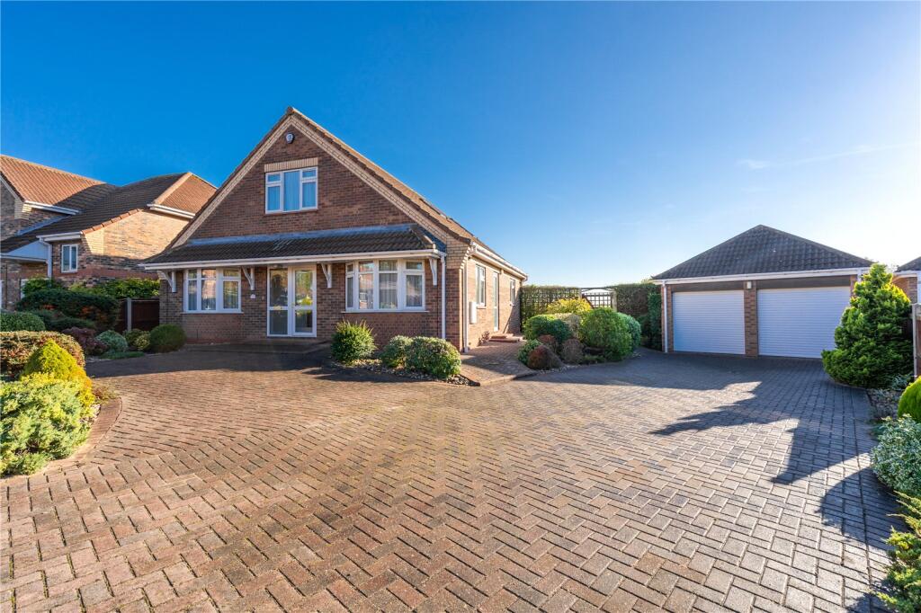 Main image of property: Kemeshame Court, Waltham, Grimsby, DN37