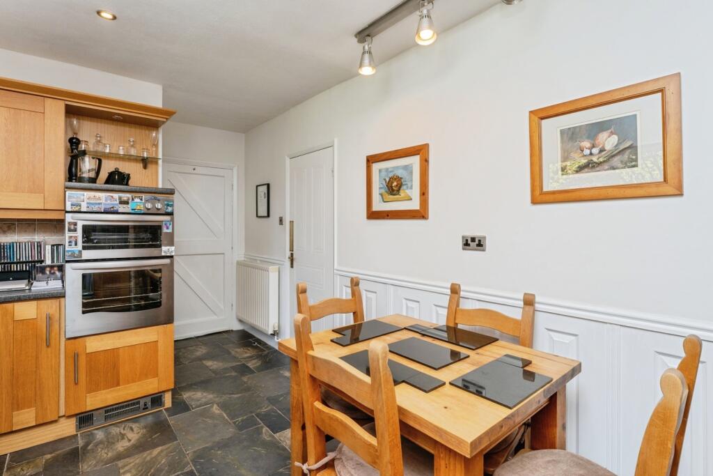 House in Chester, Ellesmere Port - View 4