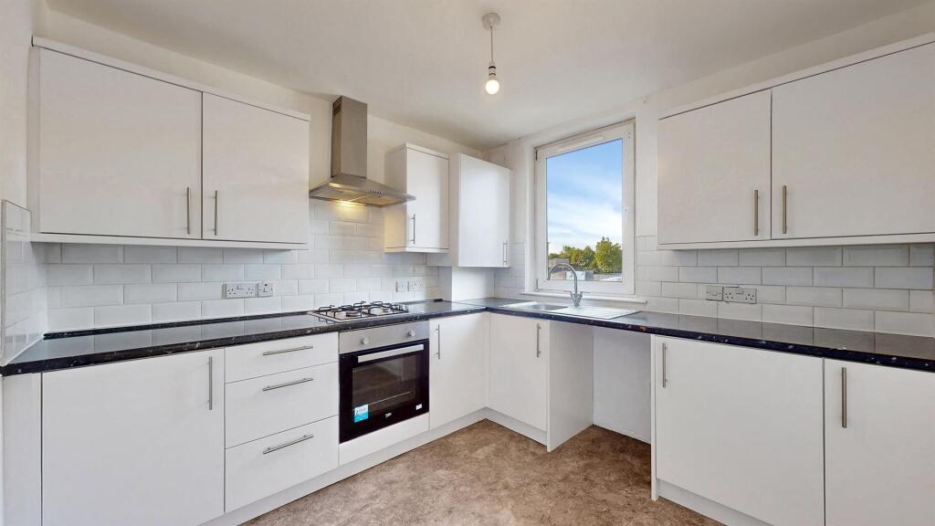 Apartment in Clydebank, Dalmuir - View 5