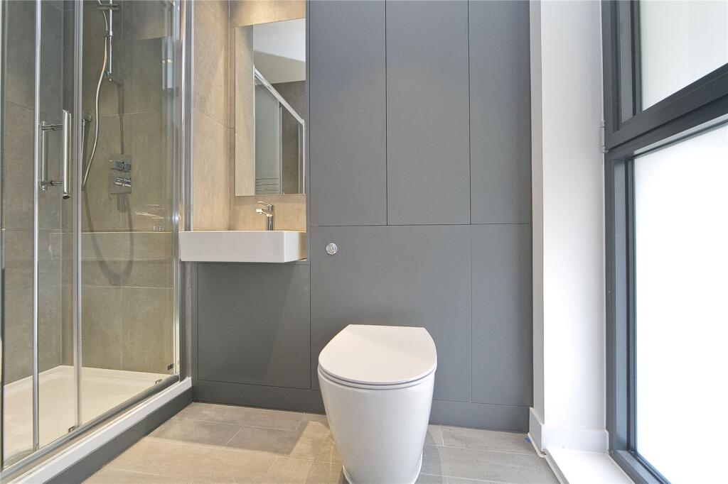 3 bedroom maisonette for rent