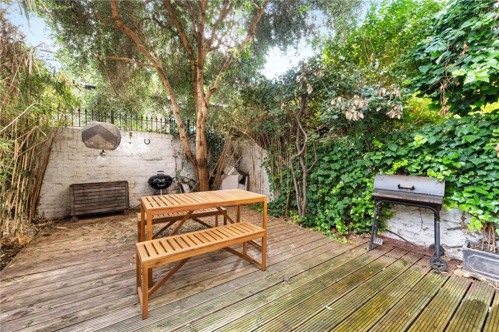 Apartment in London - View 4