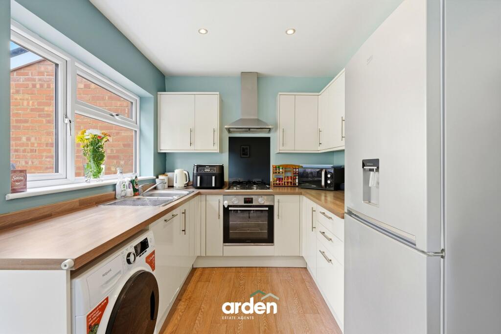 House in Solihull, Shirley - View 4