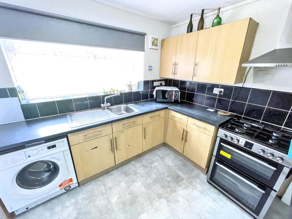 Apartment in South Tyneside, Westoe - View 3
