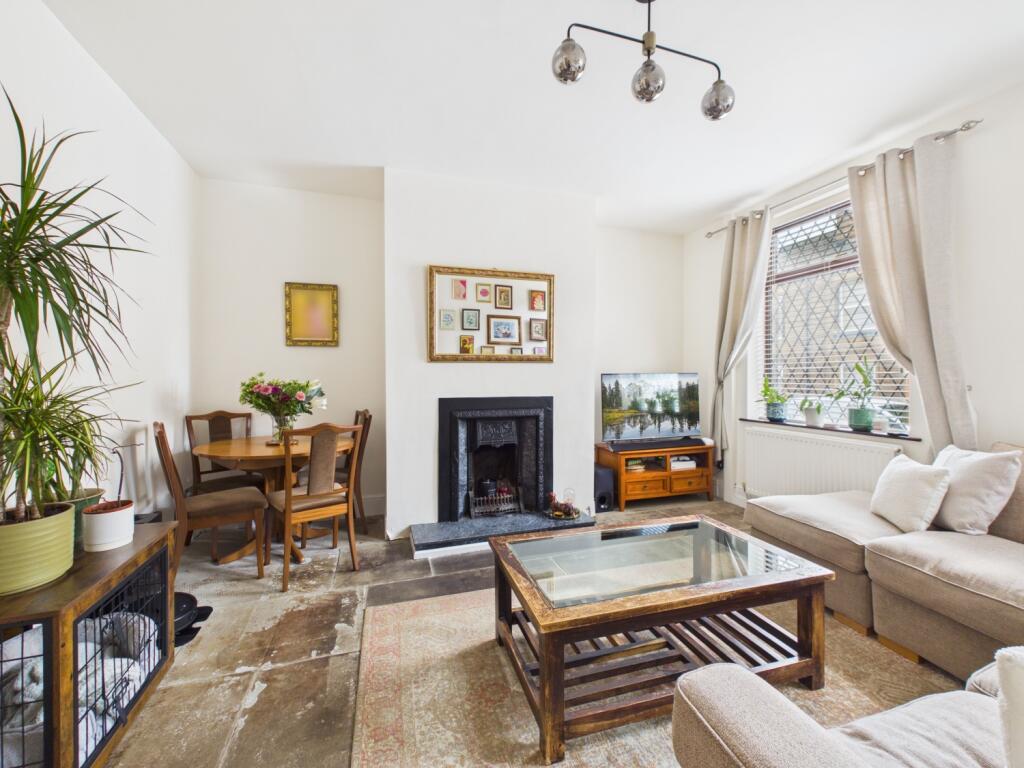 House in Wakefield - View 2