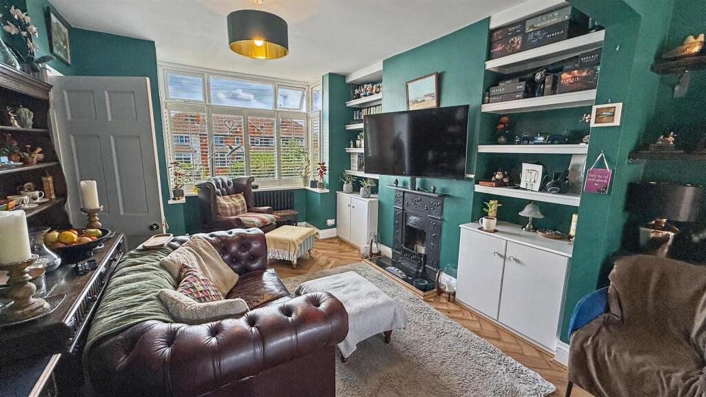 House in Birmingham, West Midlands - View 2