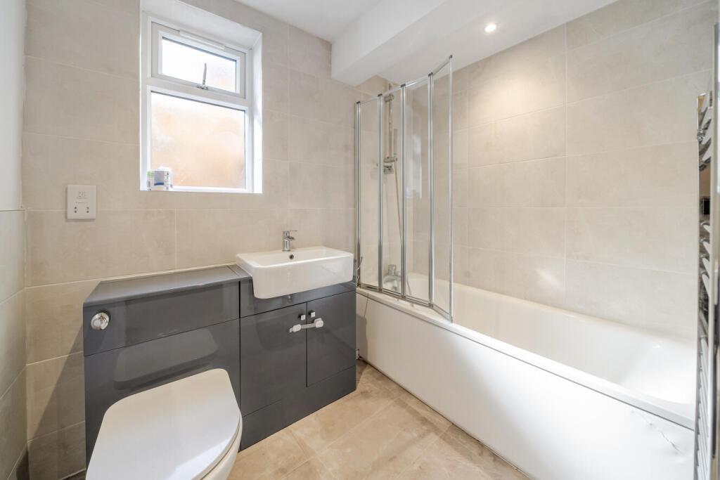 Apartment in London, Streatham Hill - More