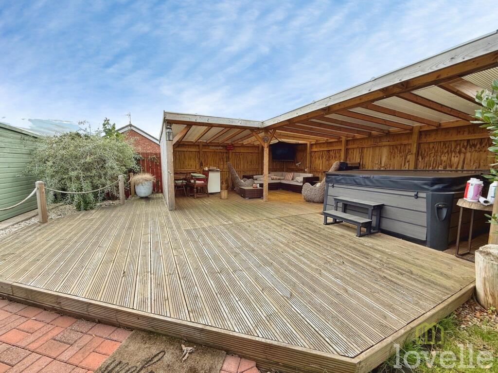 House in Lincoln - View 4