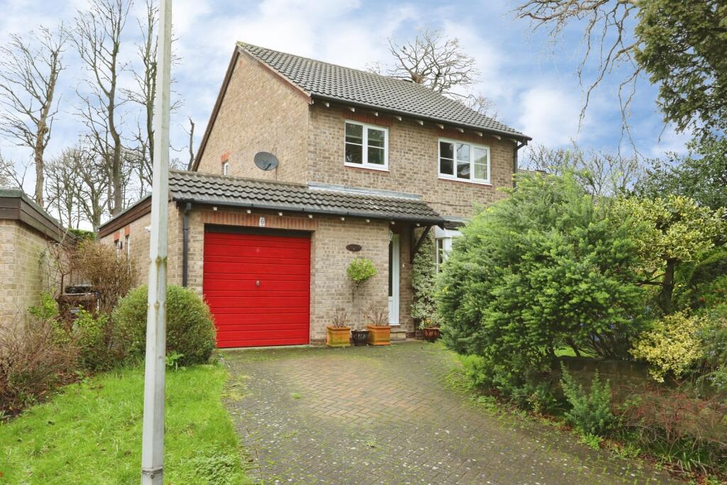 Main image of property: Cherry Tree Dell, SHEFFIELD, South Yorkshire, S11