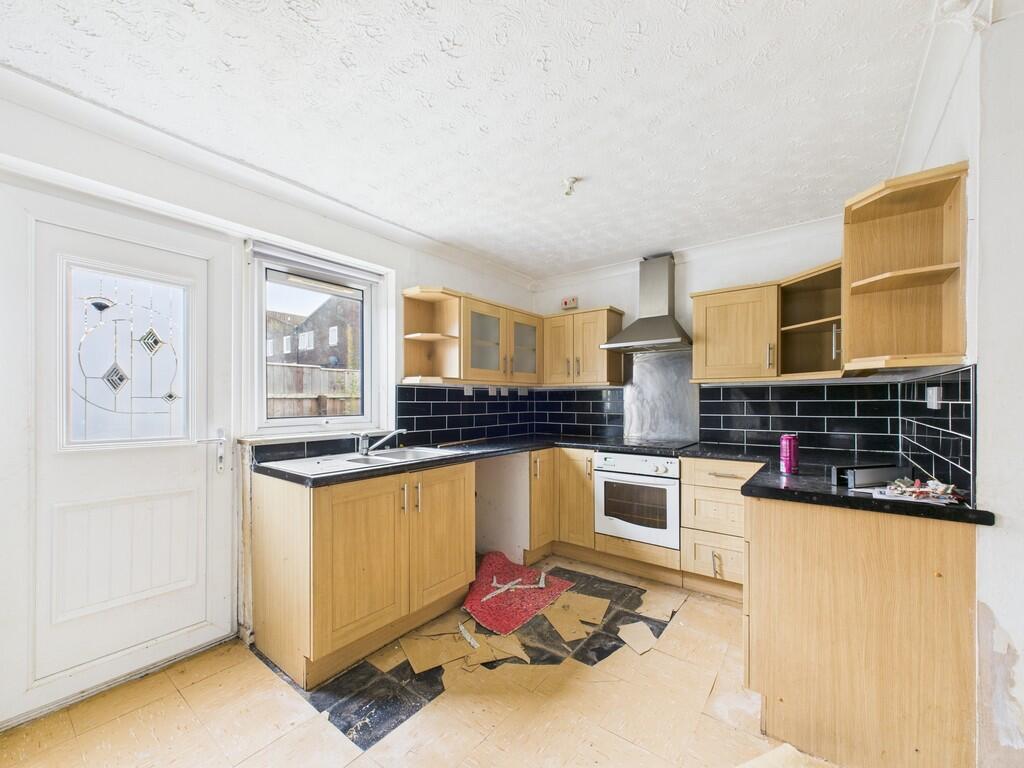 Arncliffe Place, Newton Aycliffe, County Durham photo 4