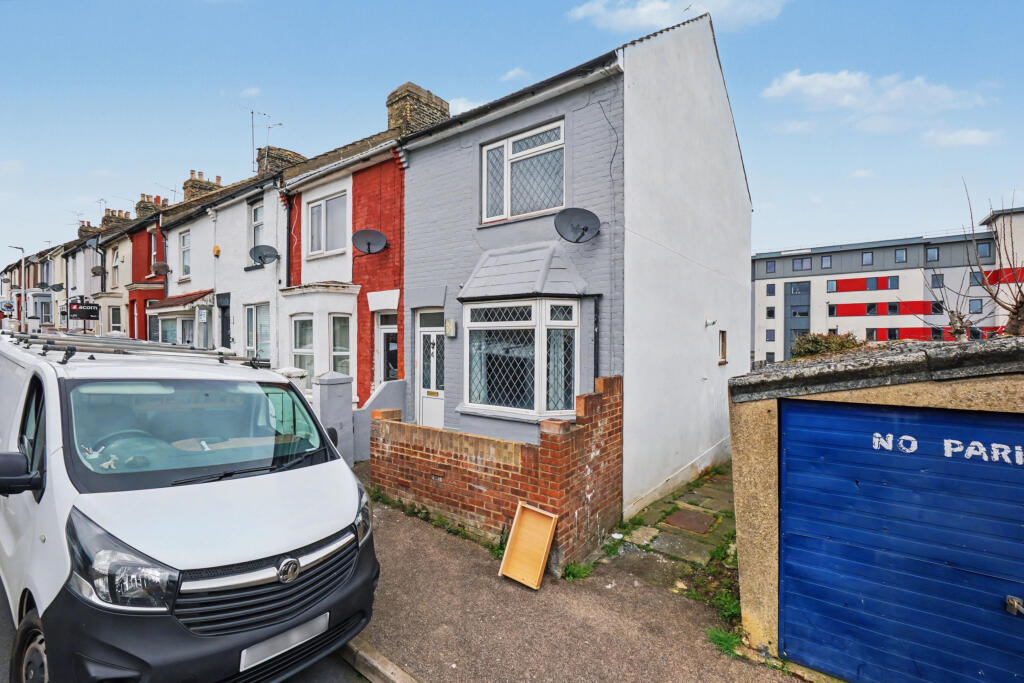 Main image of property: Leslie Road, Gillingham