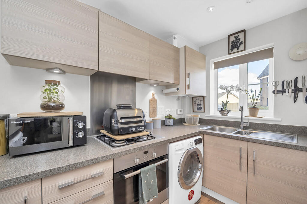 House in Mid Suffolk, Combs Ford, Stowmarket - View 2