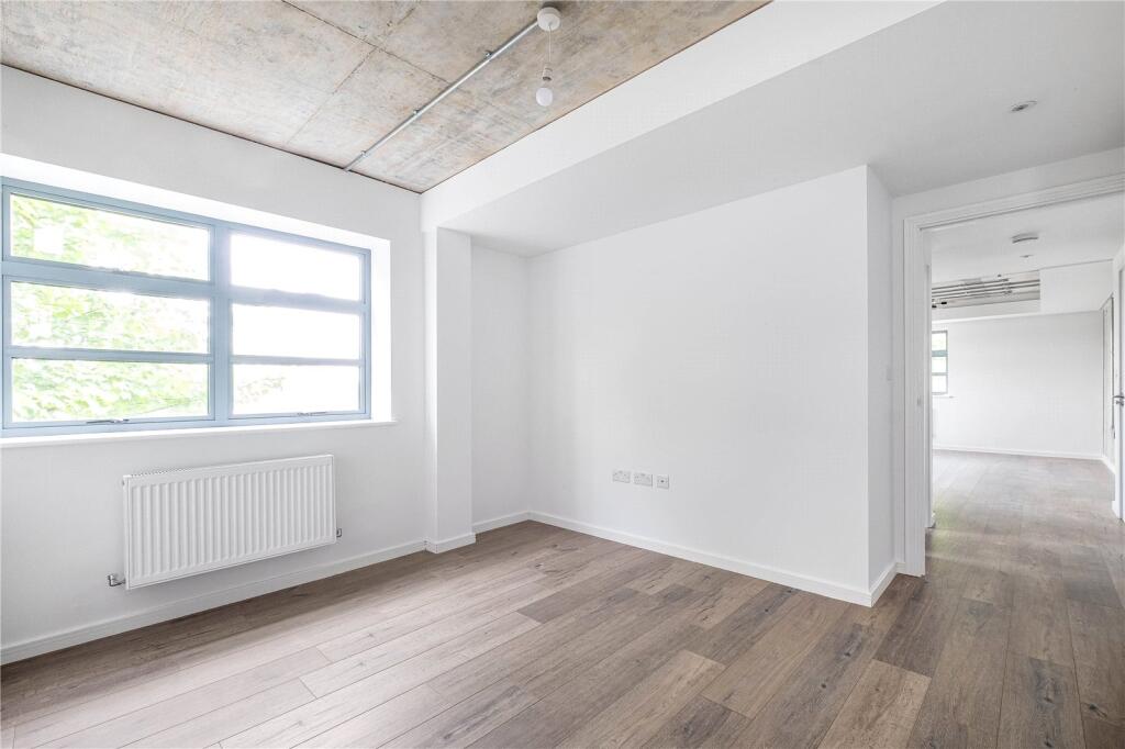 Apartment in London - View 3