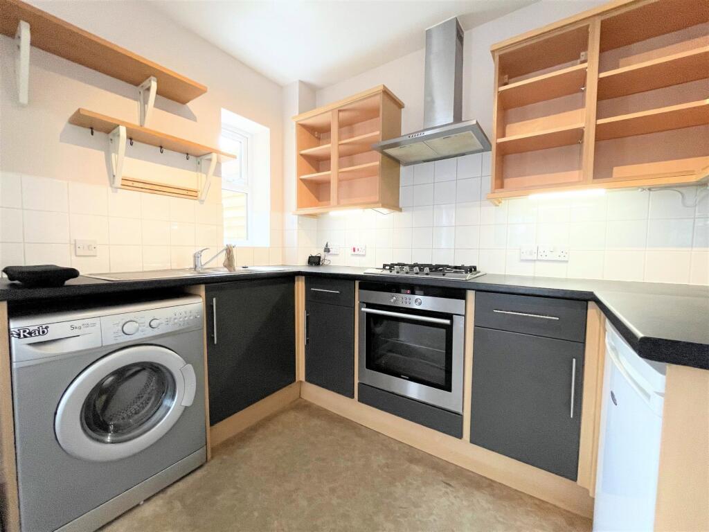 Apartment in Bristol - View 2