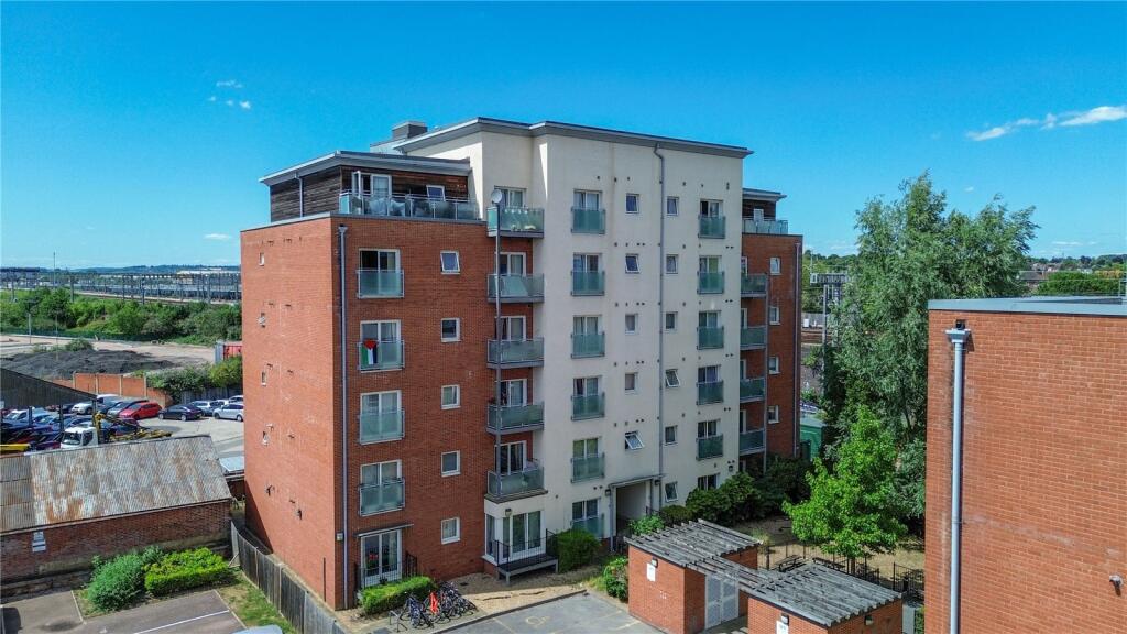 Main image of property: Caversham Road, Reading, Berkshire, RG1