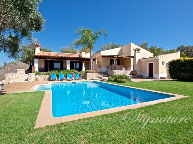 Main image of property: Algarve, Santa Bárbara de Nexe
