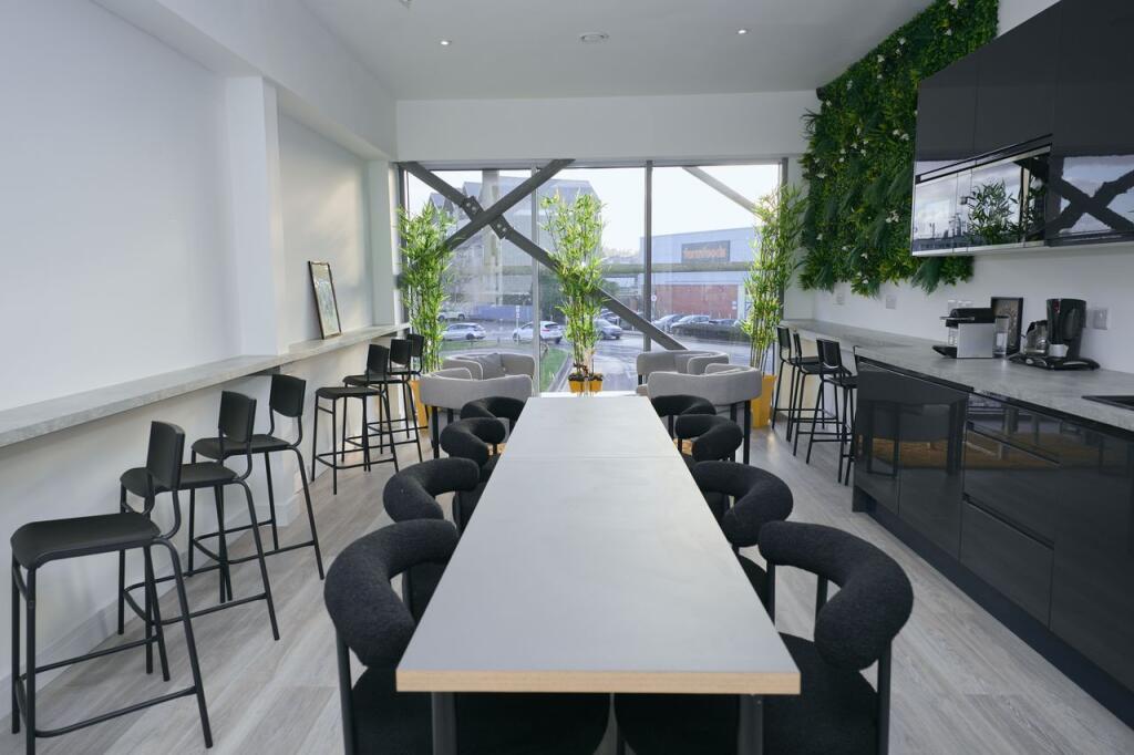 Main image of property: 30 Workspaces, Borehamwood Shopping Park, Borehamwood